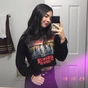 Meet your Posher, Daniela